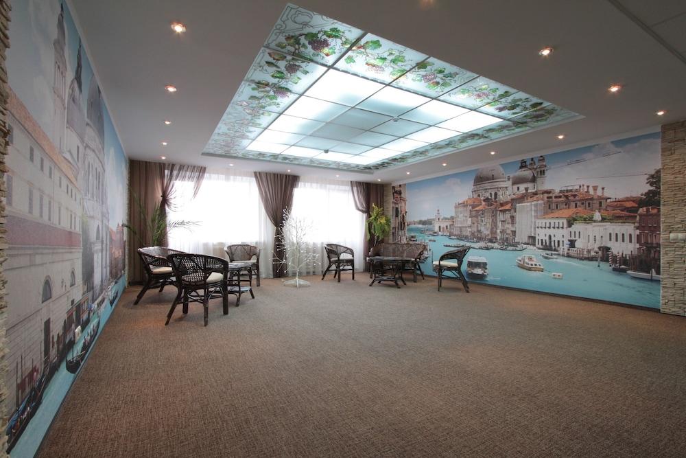 40 Let Pobedy Hotel 민스크 외부 사진