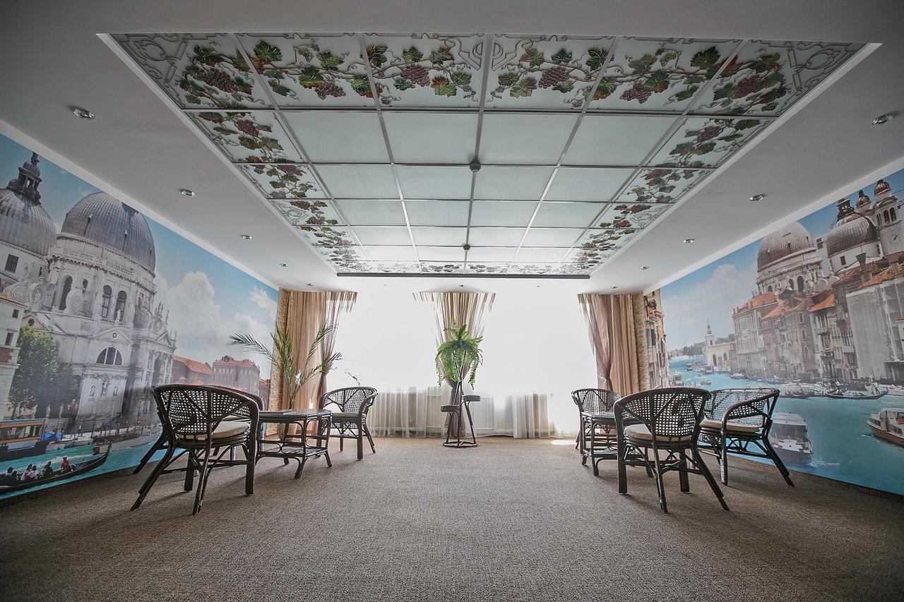 40 Let Pobedy Hotel 민스크 외부 사진